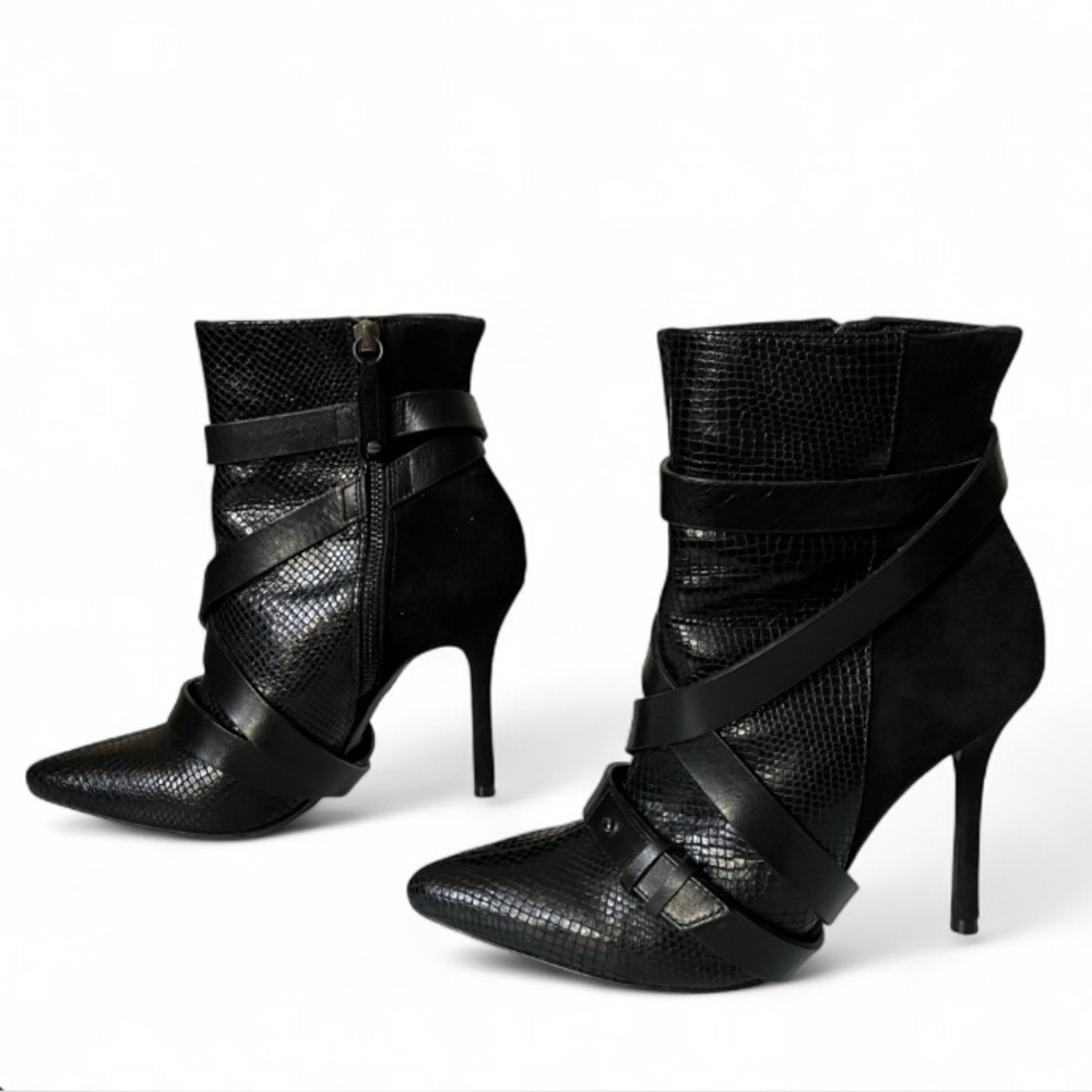 Alice + Olivia Black Snake Embossed Leather and Suede Dolan Buckle Boots size 38